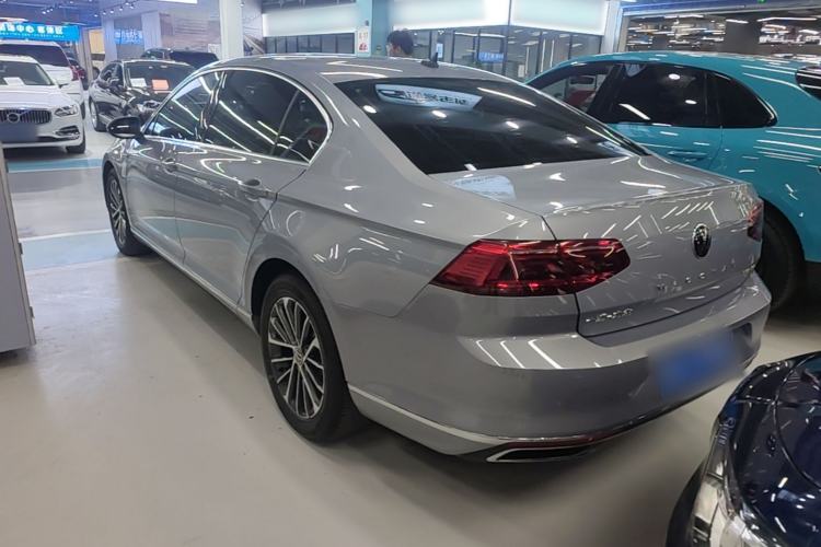 Used Volkswagen Magotan 2020 330TSI DSG Luxury Edition Rear Left 45 Deg