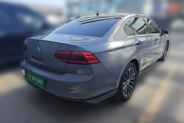 Used Volkswagen Magotan 2020 330TSI DSG Luxury Edition Rear Right 45 Deg