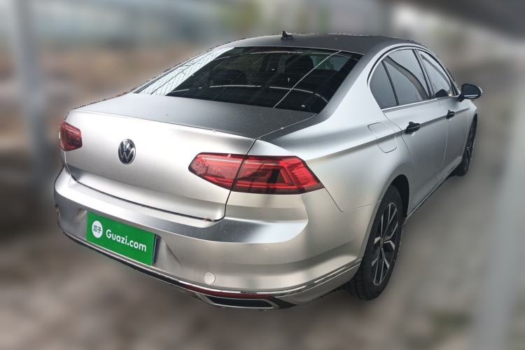 Used Volkswagen Magotan 2020 330TSI DSG Leading Model Rear Right 45 Deg