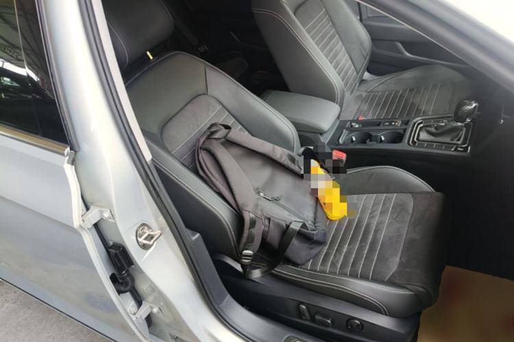 Used Volkswagen Magotan 2020 330TSI DSG Luxury Edition Right Front Seat