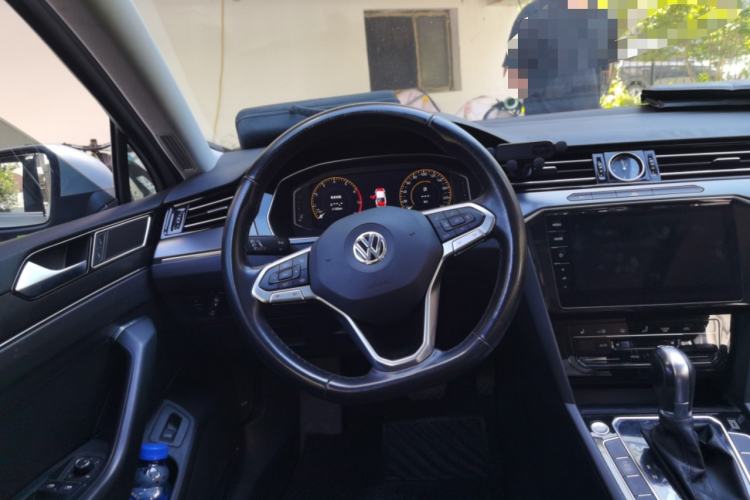 Used Volkswagen Magotan 2020 330TSI DSG Luxury Edition Steering Wheel
