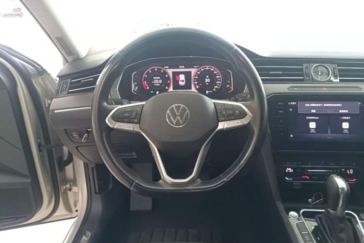 Used Volkswagen Magotan 2020 330TSI DSG Luxury Edition Steering Wheel
