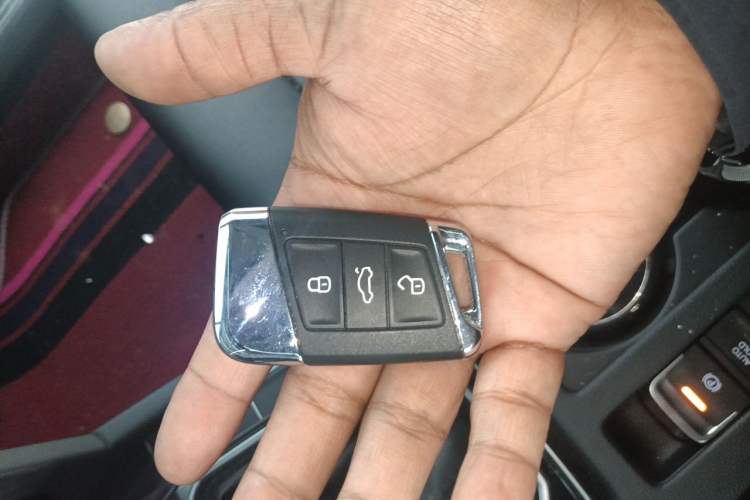 Used Volkswagen Magotan 2020 330TSI DSG Leading Model Vehicle Key