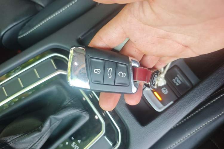 Used Volkswagen Magotan 2020 330TSI DSG Leading Model Vehicle Key