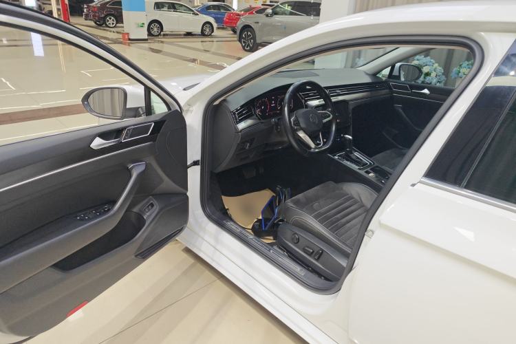 Used Volkswagen Magotan 2020 330TSI DSG Luxury Edition Driver Seat