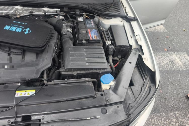 Used Volkswagen Magotan 2020 330TSI DSG Luxury Edition Engine Bay Left