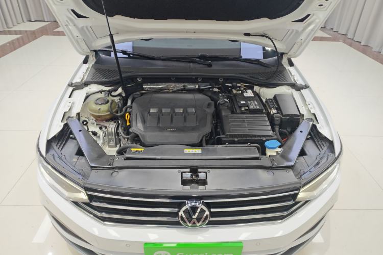 Used Volkswagen Magotan 2020 330TSI DSG Luxury Edition Engine Bay