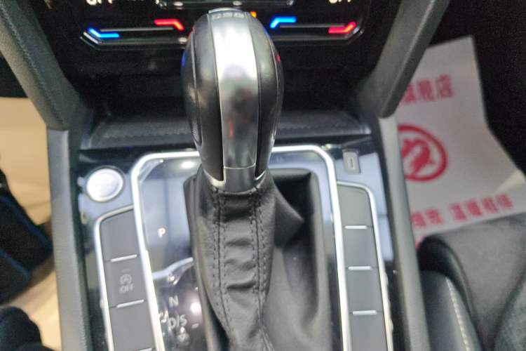 Used Volkswagen Magotan 2020 330TSI DSG Luxury Edition Gear Lever