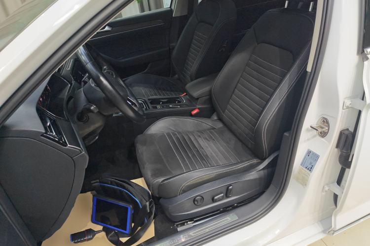 Used Volkswagen Magotan 2020 330TSI DSG Luxury Edition Left Front Seat