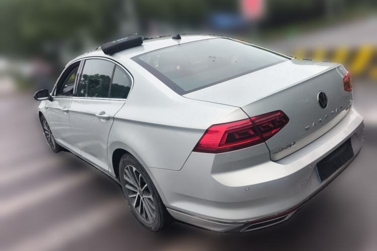 Used Volkswagen Magotan 2020 330TSI DSG Luxury Edition Rear Left 45 Deg