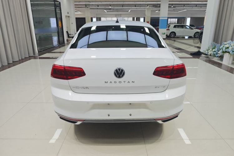 Used Volkswagen Magotan 2020 330TSI DSG Luxury Edition Rear