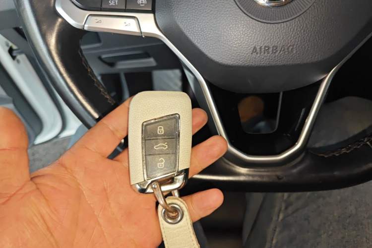 Used Volkswagen Magotan 2020 330TSI DSG Leading Model Vehicle Key