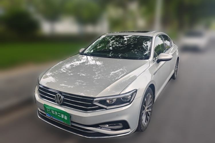 Used Volkswagen Magotan 2020 330TSI DSG Luxury Edition Guazi used car, China used car export, Used car for sale, Used  cars, Cheapest cars for sale