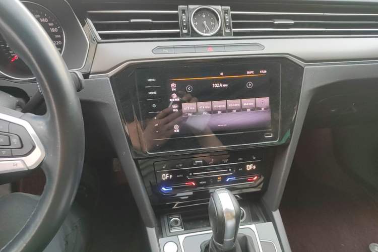 Used Volkswagen Magotan 2020 330TSI DSG Leading Model Audio And AC Panel