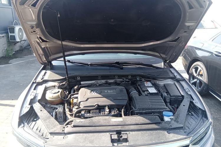 Used Volkswagen Magotan 2020 380TSI DSG Luxury Version Engine Bay