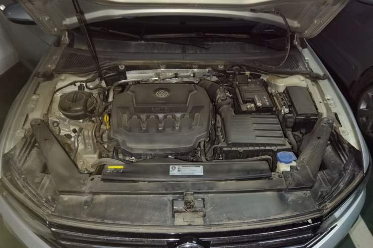Used Volkswagen Magotan 2020 330TSI DSG Luxury Edition Engine Bay