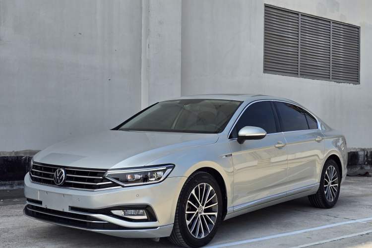 Used Volkswagen Magotan 2020 330TSI DSG Luxury Edition Exterior 2