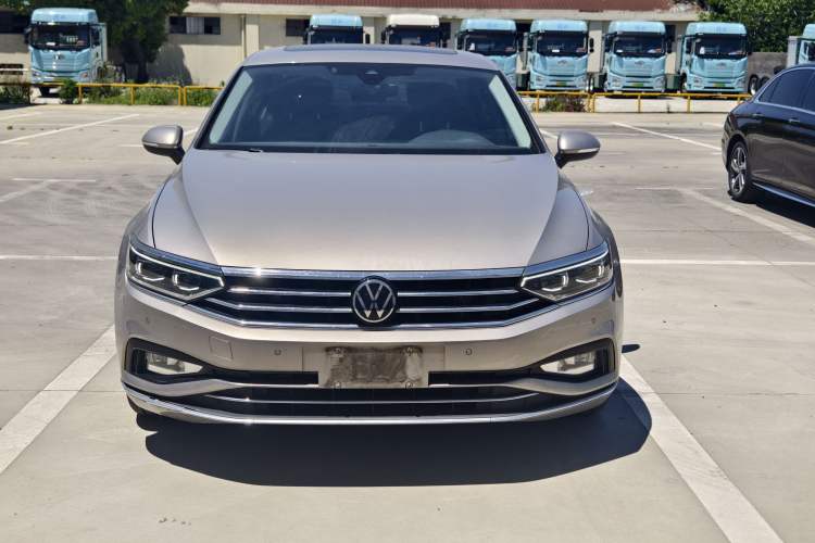 Used Volkswagen Magotan 2020 380TSI DSG Luxury Version Exterior 3