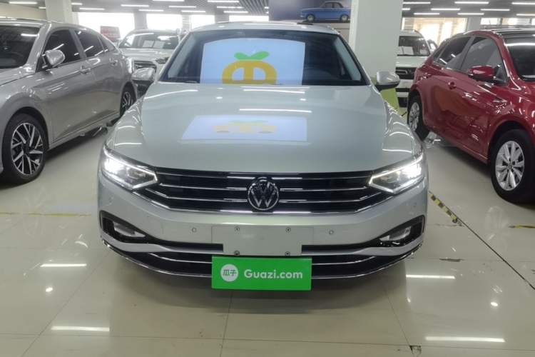 Used Volkswagen Magotan 2020 330TSI DSG Luxury Edition Front