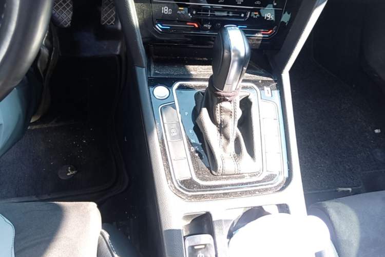 Used Volkswagen Magotan 2020 380TSI DSG Luxury Version Gear Lever
