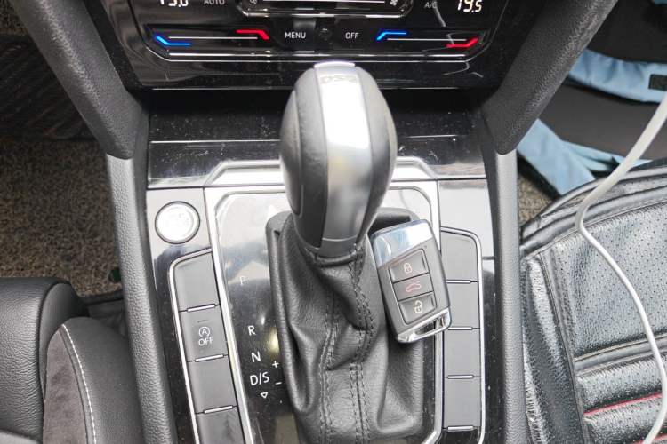 Used Volkswagen Magotan 2020 330TSI DSG Leading Model Gear Lever