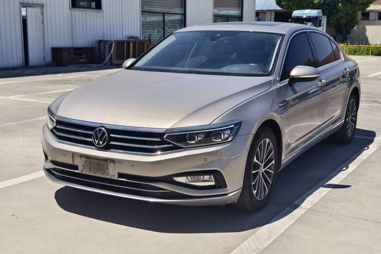 Używany Volkswagen Magotan 2020 380TSI DSG Luxury Version Guazi used car, China used car export, Used car for sale, Used cars, Cheapest cars for sale