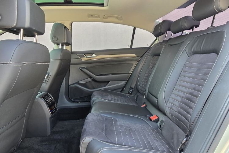 Used Volkswagen Magotan 2020 330TSI DSG Luxury Edition Interior 4