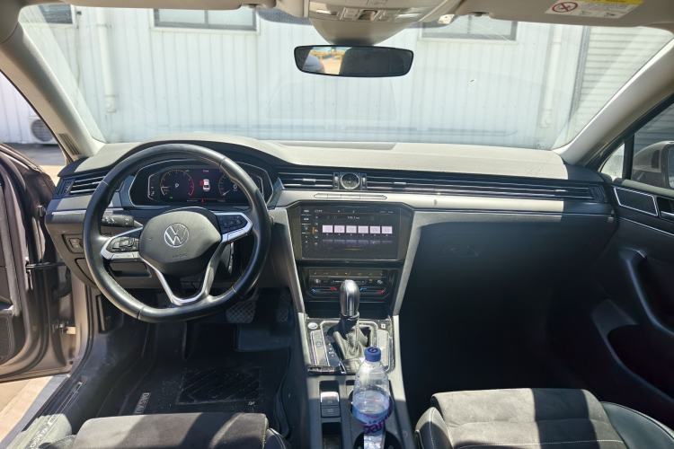 Used Volkswagen Magotan 2020 380TSI DSG Luxury Version Interior 4
