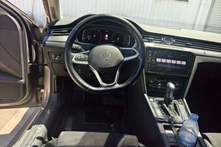 Used Volkswagen Magotan 2020 380TSI DSG Luxury Version Interior 5