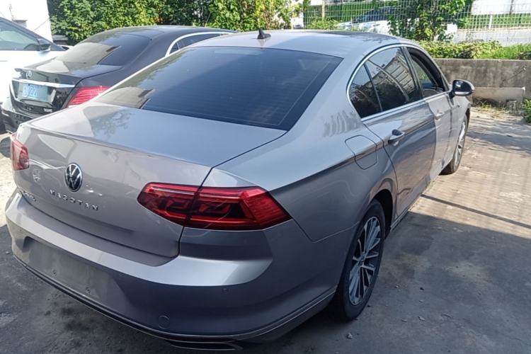 Used Volkswagen Magotan 2020 380TSI DSG Luxury Version Rear Right 45 Deg