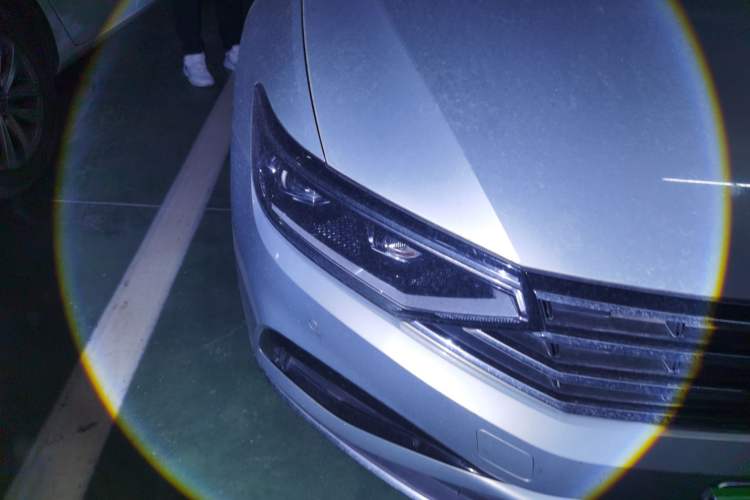 Used Volkswagen Magotan 2020 330TSI DSG Luxury Edition Right Front Headlight