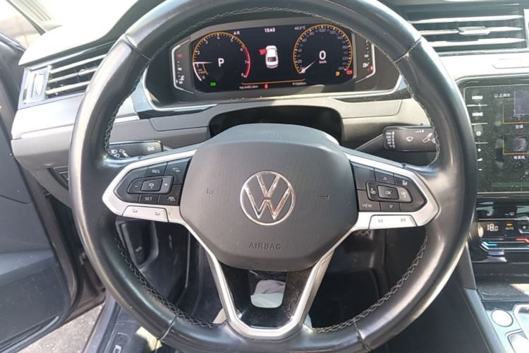 Used Volkswagen Magotan 2020 380TSI DSG Luxury Version Steering Wheel