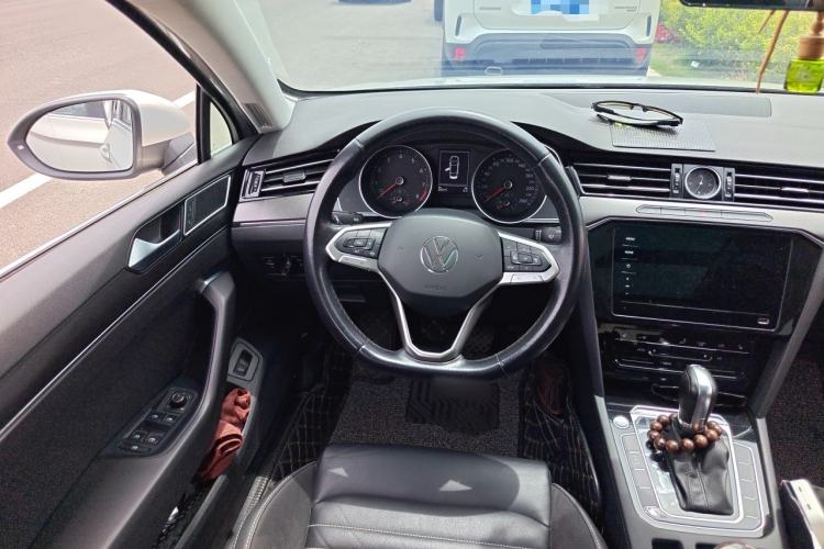 Used Volkswagen Magotan 2020 330TSI DSG Leading Model Steering Wheel