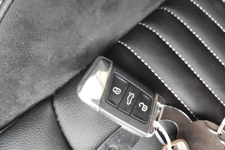 Used Volkswagen Magotan 2020 330TSI DSG Leading Model Vehicle Key