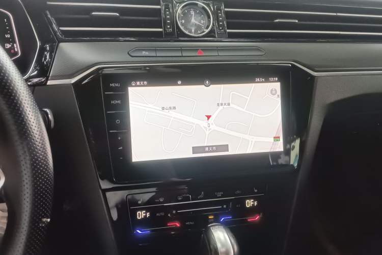 Used Volkswagen Magotan 2021 330TSI DSG 30th Anniversary Edition Audio And AC Panel