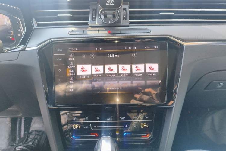 Used Volkswagen Magotan 2021 330TSI DSG 30th Anniversary Edition Audio And AC Panel