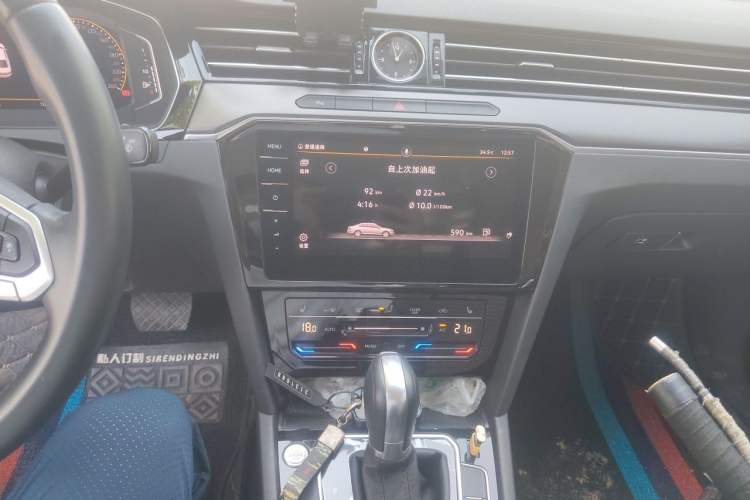 Used Volkswagen Magotan 2021 330TSI DSG 30th Anniversary Edition Audio And AC Panel