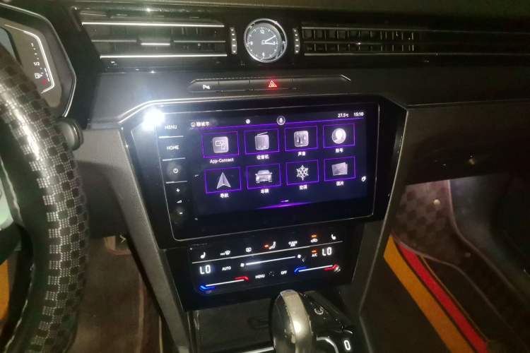 Used Volkswagen Magotan 2021 330TSI DSG 30th Anniversary Edition Audio And AC Panel