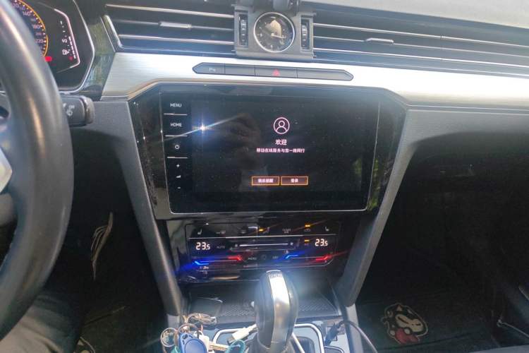 Used Volkswagen Magotan 2021 330TSI DSG 30th Anniversary Edition Audio And AC Panel
