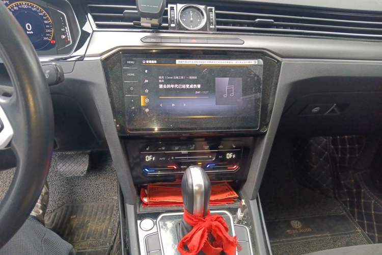 Used Volkswagen Magotan 2021 330TSI DSG 30th Anniversary Edition Audio And AC Panel