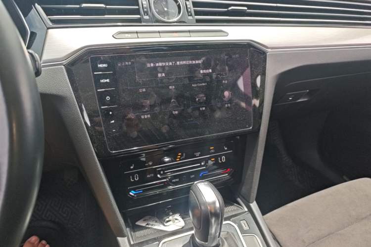 Used Volkswagen Magotan 2021 330TSI DSG 30th Anniversary Edition Audio And AC Panel