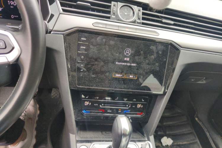 Used Volkswagen Magotan 2021 330TSI DSG 30th Anniversary Edition Audio And AC Panel