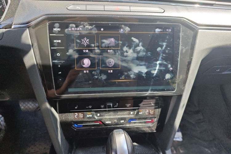 Used Volkswagen Magotan 2021 330TSI DSG 30th Anniversary Edition Audio And AC Panel