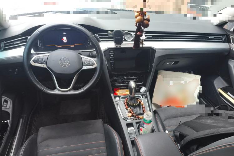 Used Volkswagen Magotan 2021 330TSI DSG 30th Anniversary Edition Center Console