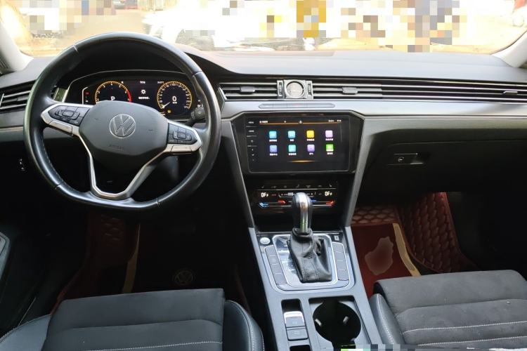 Used Volkswagen Magotan 2021 330TSI DSG 30th Anniversary Edition Center Console