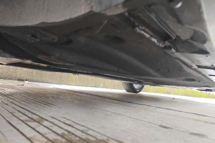 Used Volkswagen Magotan 2021 330TSI DSG 30th Anniversary Edition Chassis Front Left