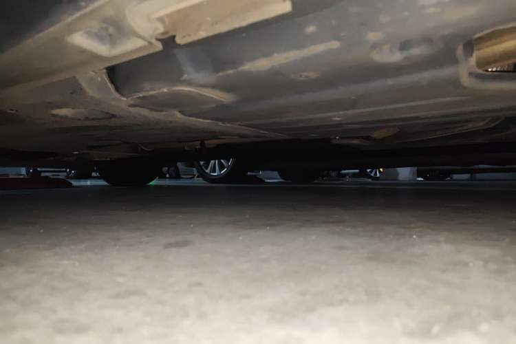Used Volkswagen Magotan 2021 330TSI DSG 30th Anniversary Edition Chassis Rear Left