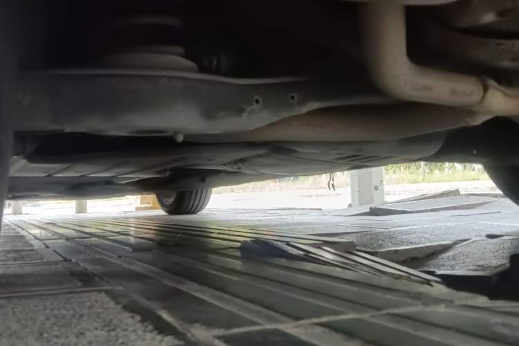 Used Volkswagen Magotan 2021 330TSI DSG 30th Anniversary Edition Chassis Rear Left
