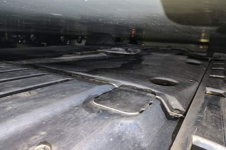 Used Volkswagen Magotan 2021 330TSI DSG 30th Anniversary Edition Chassis Rear Left