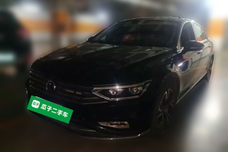 Used Volkswagen Magotan 2021 330TSI DSG 30th Anniversary Edition Guazi used car, China used car export, Used car for sale, Used  cars, Cheapest cars for sale